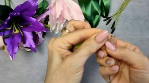 Цветы из атласной ленты Букет лилий в плетеной корзинке Легко и просто Мастер класс\Master diy