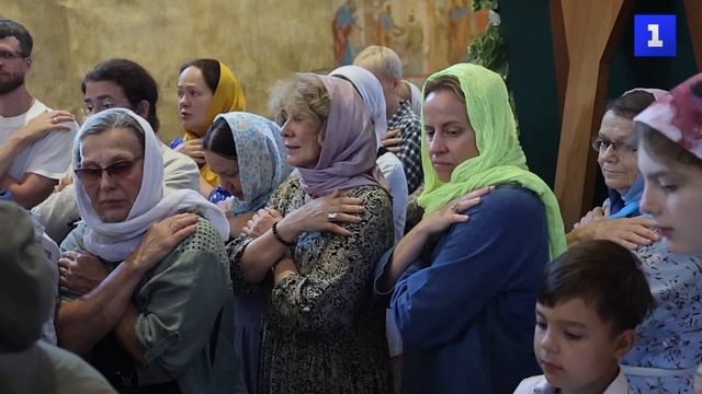 Православные верующие в России празднуют Преображение Господне