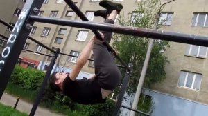 10 СРЕДНИХ Элементов На Турнике + 10 САМЫХ ЛЕГКИХ И СРЕДНИХ Элементов На Брусьях  ★