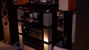 Полочные юбилейные колонки Magnat Humidor [бинауральные записи выставки]