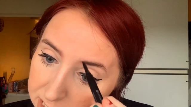 TESTING ESSENCE BROW PRODUCTS | Microblading Pen, Eyebrow Powder Palette смотреть онлайн