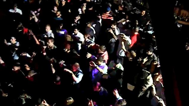 Above & Beyond - Buzz - Live @ The Forum in Charlotte NC USA - March 2010 смотреть онлайн