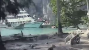 Онлайн съёмки цунами  Разрушительная волна  Tsunami caught on camera part1