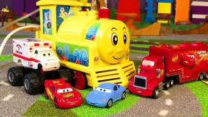 Мультики про Машинки Тачки Молния Маквин Доктор Паровозик Cars Lightning McQueen