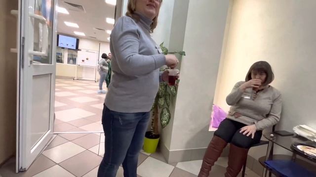 Знакомство и много разговоров. Рисуем таблицу цвета. смотреть онлайн