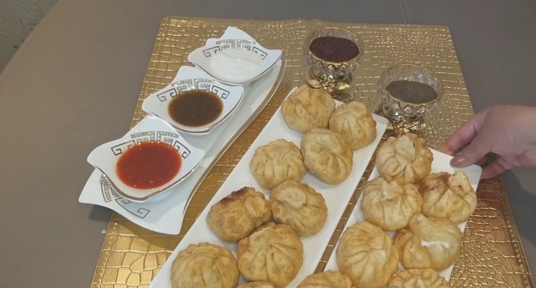 ГРУЗИНСКАЯ КУХНЯ | ХИНКАЛИ С ГРИБНОЙ И СЫРНОЙ НАЧИНКОЙ ЖАРЕНЫЕ#хинкали#грузинскаякухня