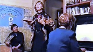 "Мартовский вальс" (запись 1997 г). Поёт Людмила Титова, аккомпанирует Дьяченко Марина Петровна.