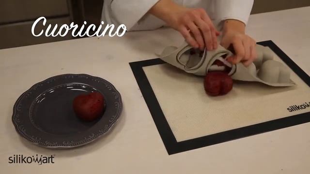 Форма для приготовления пирожных cuoricino от Silikomart смотреть онлайн