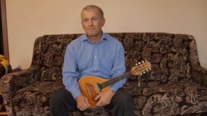 с.Новодубовое. Кукуев Т.И. Игра на мандолине.