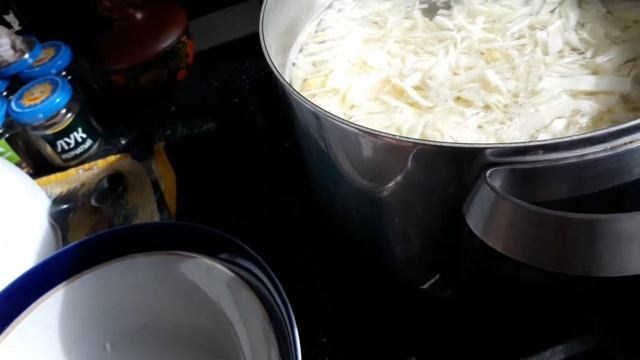 готовлю обед,покупка рабочей обуви мужу