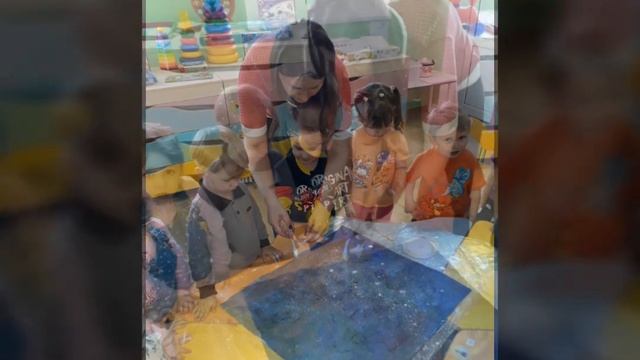 Коллективная работа ко дню космонавтики. 2019г. смотреть онлайн