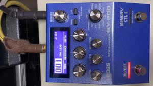 EP. 11 BOSS SY-200 Synthesizer Effects Pedal Blue.  BASS presets variety sounds.  Great Pedal.