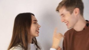 Как двигать языком во время поцелуя? Вы должны знать эти движения языка наизусть!