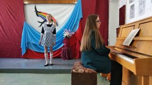 Линник Екатерина.  Муз. Ю. Чичков, сл. Е. Карасев "Спасибо"