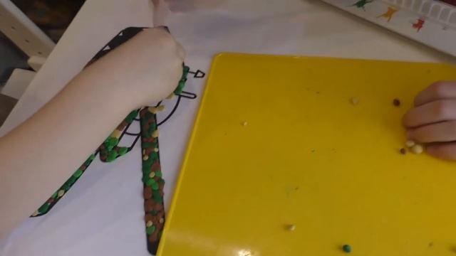 Пластилинография. Создаём картины при помощи мягкого пластилина с семьёй Минкиных.