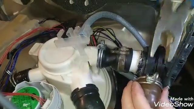 I20. I30. Посудомоечная машина Electrolux . Разбираем. Моем. Собираем. Заглянуть во внутренность. Ч смотреть онлайн