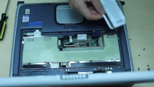 Разобрать ноутбук HP Pavilion ZE5400 как снять с ноутбука клавиатуру материнскую плату жесткий диск