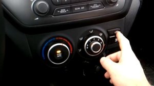 Kia Rio 3 Отключение кондиционера в положении на стёкла