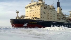 Ледоколы на Енисее.