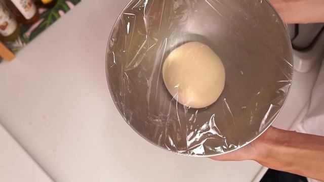 【話題のレシピを公開】まるでパン屋さんレベルのあんこ食パンを自宅で！(How to make bread with red bean paste)(難易度★★★) смотреть онлайн