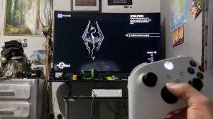 Skyrim Special Edition frozen on Main Menu screen.