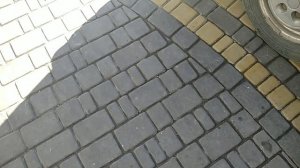 Покрасили бетонный забор.1.5 ра года спустя.