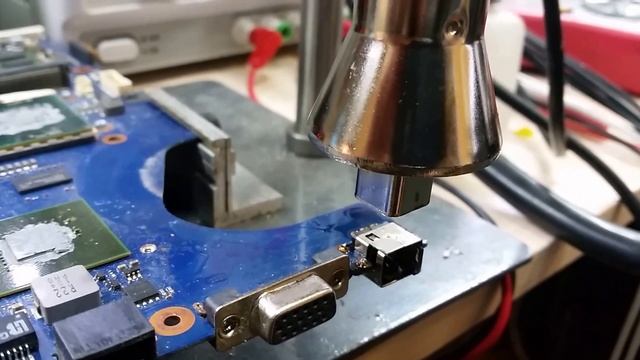 Замена разъема зарядки, питания ноутбука. Снятие разъема смотреть онлайн