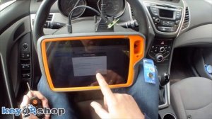 Hyundai Elantra 2014 сделать выкидной ключ Кривой рог / программатор ключа keydiy kd-x2 X300 DP PLU