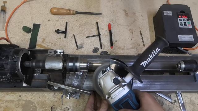 Токарный станок по дереву, обработка металла О_о