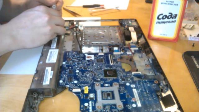 КАК? СКЛЕИТЬ ВСЕ ЧТО УГОДНО (Суперклей + Сода) смотреть онлайн