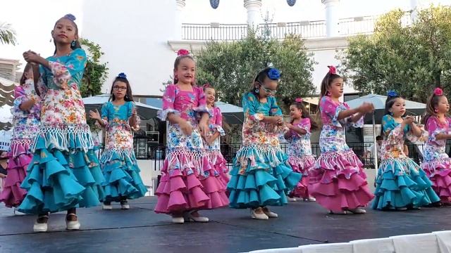 Old Spanish Days Fiesta 2022 - Maria Bermudez Flamenco смотреть онлайн