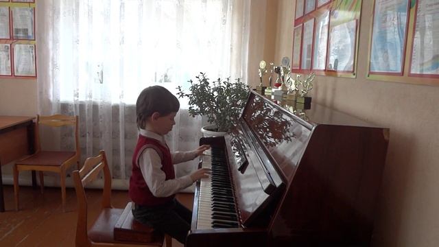 Богдан Гумеров 7 лет Лонгшамп-Друшкевич "Марш" 1 класс смотреть онлайн