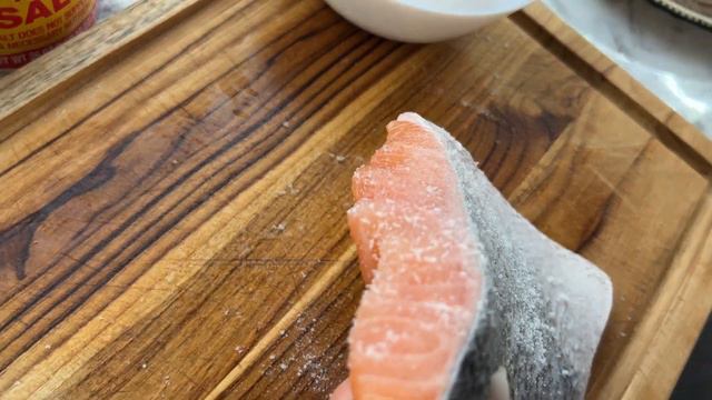 How to Salt Salmon at home/ Малосоленая семга смотреть онлайн
