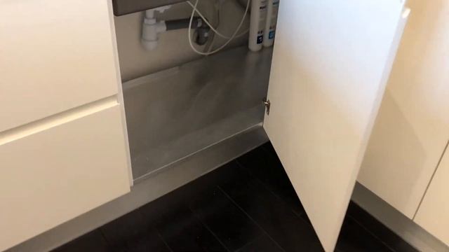 Угловая кухня с барной стойкой смотреть онлайн