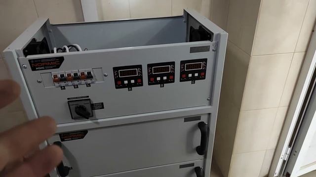 Монтируэм стабилизатор напряжения 40 киловат. смотреть онлайн