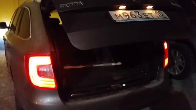 Skoda Superb Combi boot opening смотреть онлайн