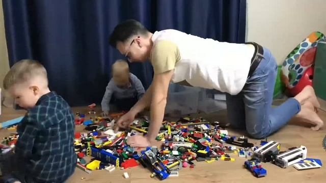 Играем в LEGO. Самоделка из LEGO. Часть 1 джип. смотреть онлайн