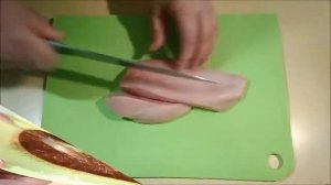 Куриное филе в крахмальной панировке.