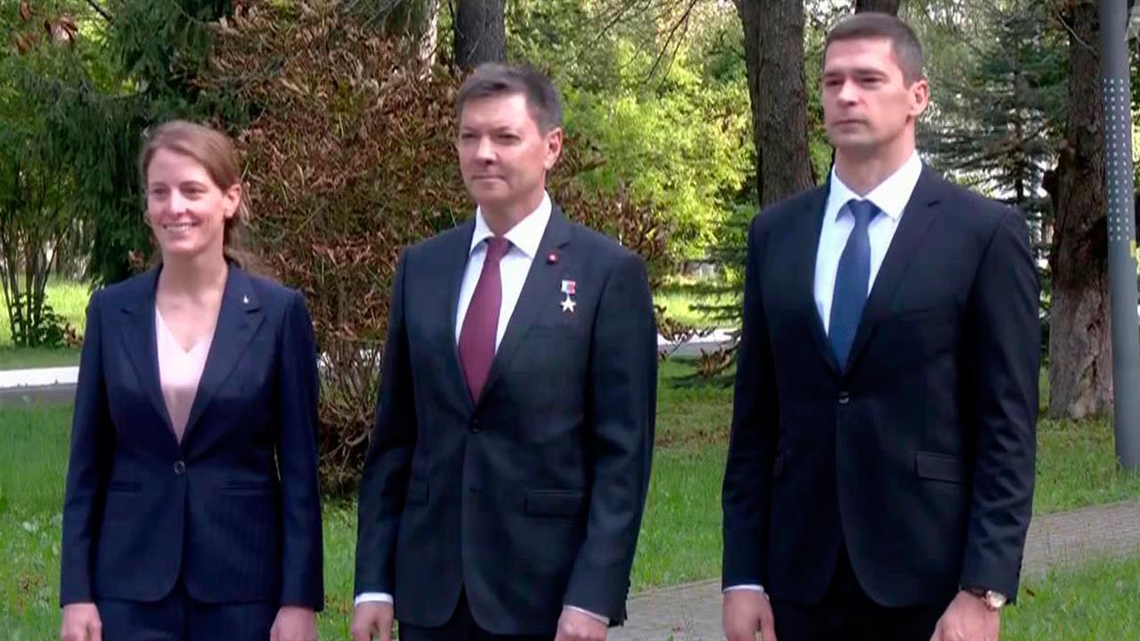 Экипаж транспортного пилотируемого корабля "Союз МС-24" отправился на Байконур