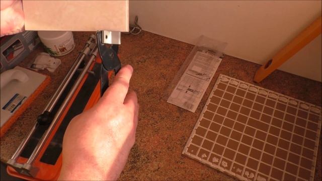 Мой опыт по укладке керамической плитки/ Показываю плиткорезы/ смотреть онлайн
