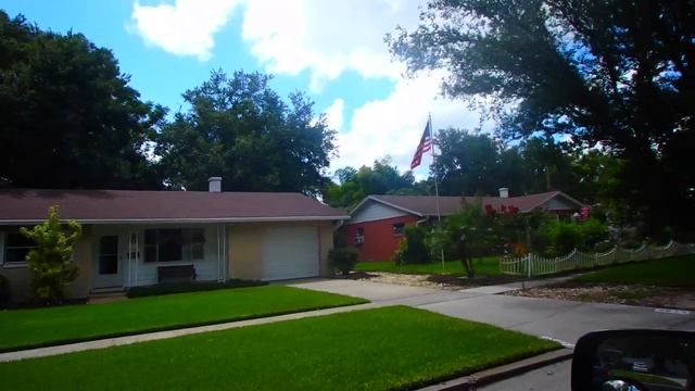 АМЕРИКА ПАВЛИНЫ НА УЛИЦАХ ОРЛАНДО PEACOCKS Orlando FloridaYalta 19.06.2016 смотреть онлайн