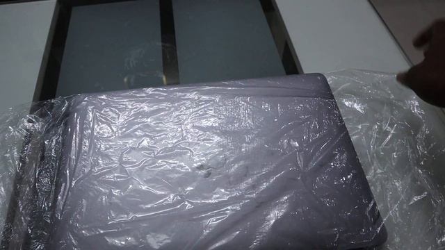 A brand new Apple Macbook Pro 2019 in my gadget family смотреть онлайн