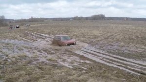 нива. по грязи. нива урбан