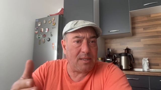 Беженцы и переселенцы в Болгарии. Кто они? Жизнь в Болгарии 2023. Европа стонет от мигрантов. смотреть онлайн