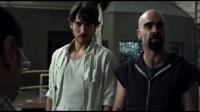 А вот отрывок из фильма Камера 211 или Celda 211 смотреть онлайн