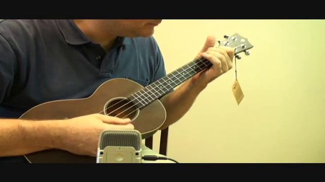 Kamoa E-T Tenor Ukulele смотреть онлайн