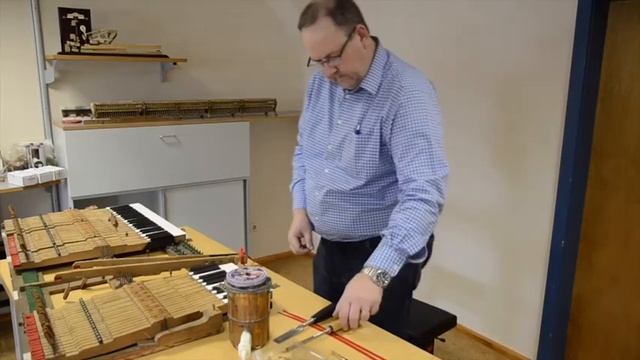 Гарнировка клавиатуры. Часть №2 - Подобрать сукно смотреть онлайн