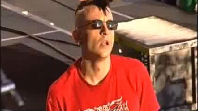 Linkin Park VS Sum 41 смотреть онлайн