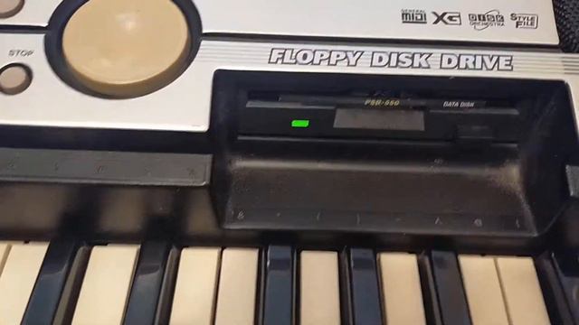 global-shopping.co.uk For sale Yamaha PSR 550 psr-550 keyboard world shipping DB5292 смотреть онлайн