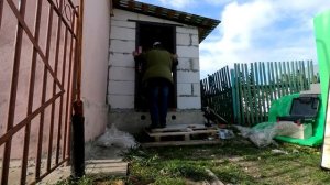Установка входной двери в дом из пеноблоков, газоблоков, газобетон за 3 минуты